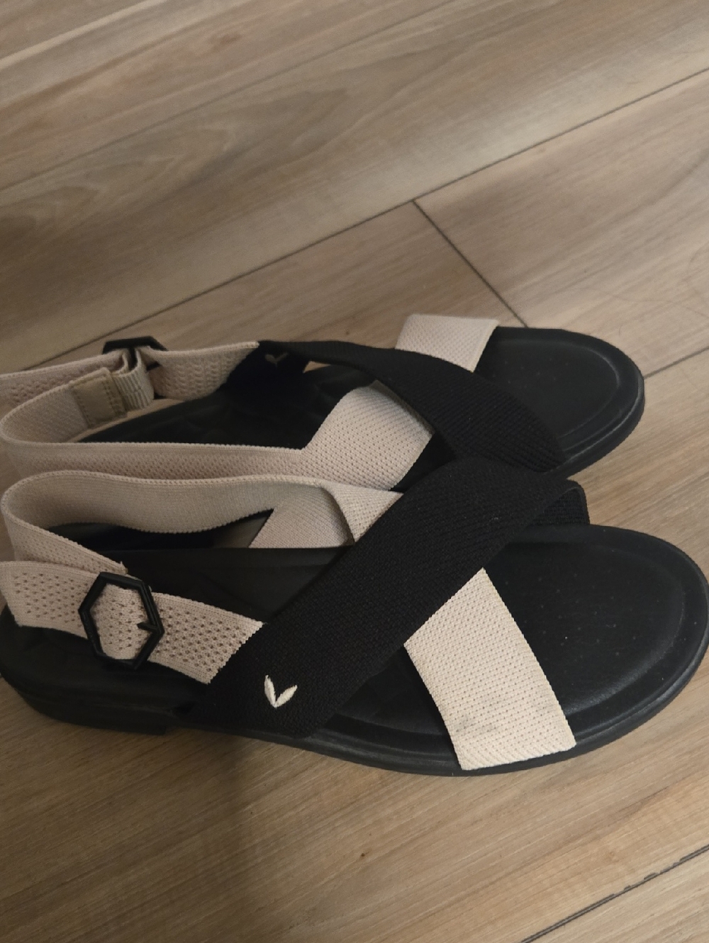 Vivaia Arch Pro AdaptAll™ Sandals - Picture 4 of 4